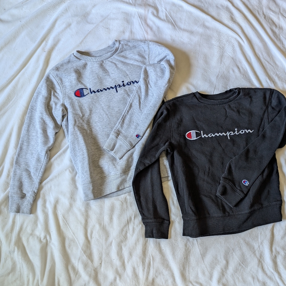Boy's Champion Logo Two Size MEDIUM Gray and Black Sweatshirts